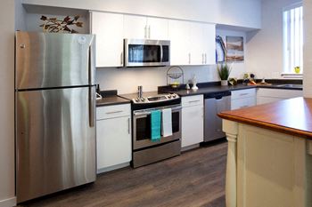 Pine Valley Ranch Apartments Spokane, Washington Kitchen and Appliances